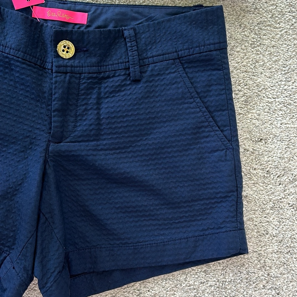 Lilly Pulitzer Callahan Short in True Navy - Picture 3 of 5